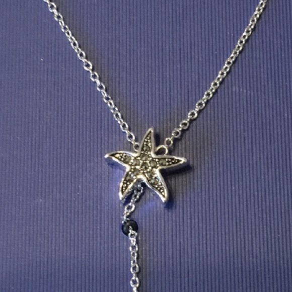 Marcasite Starfish Necklace w/Swarovski Crystals - Picture 4 of 7